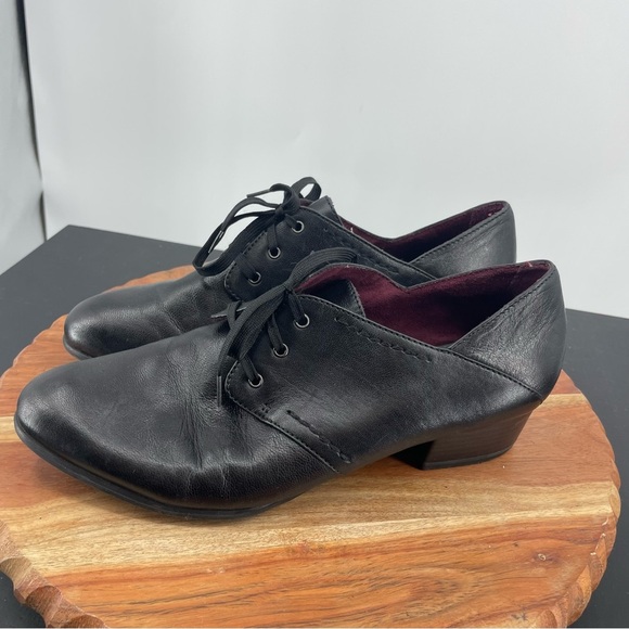 Tamaris low black Lace Up Leather Bootie Sz 40 US 8.5 - Picture 3 of 6
